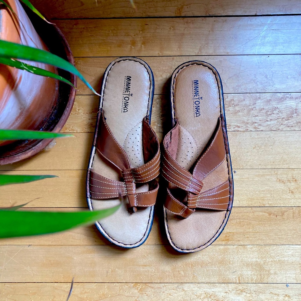 Minnetonka Brown Leather Sandals (Size 10)